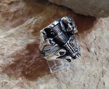 Load image into Gallery viewer, Stainless Steel *Engine Skull* Ring
